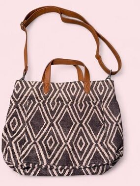 thirty-one Black and Cream Geometric Tote with Tan Handles